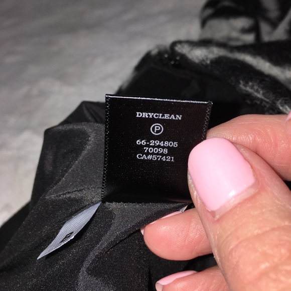 Ann Taylor Wool Zebra Print Skirt NWT Size 2P - Picture 8 of 8